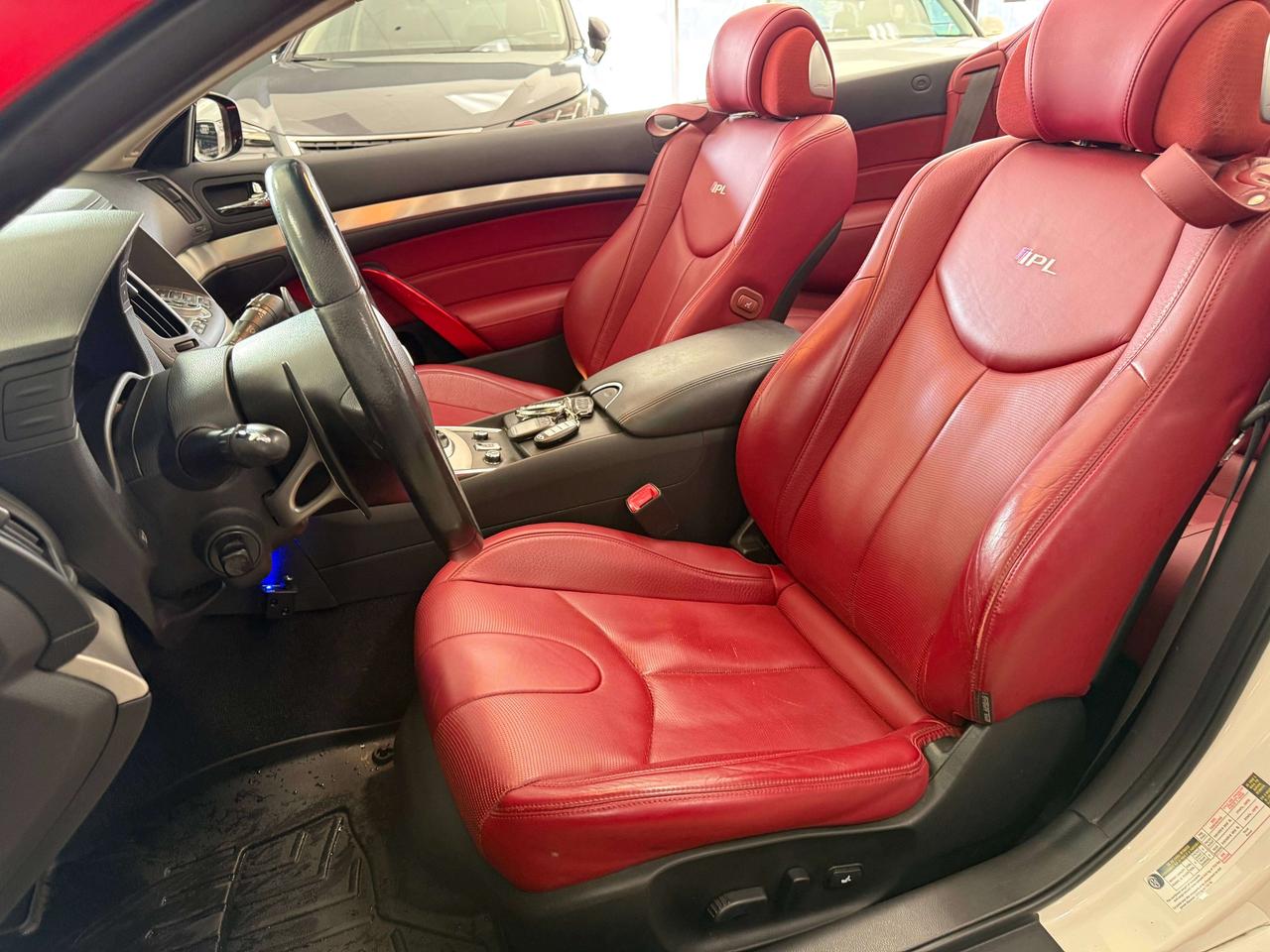 2015 Infiniti Q60 IPL Red Interior Photo