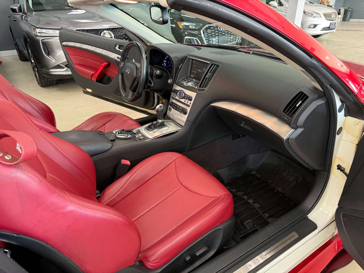 2015 Infiniti Q60 IPL Red Interior Photo