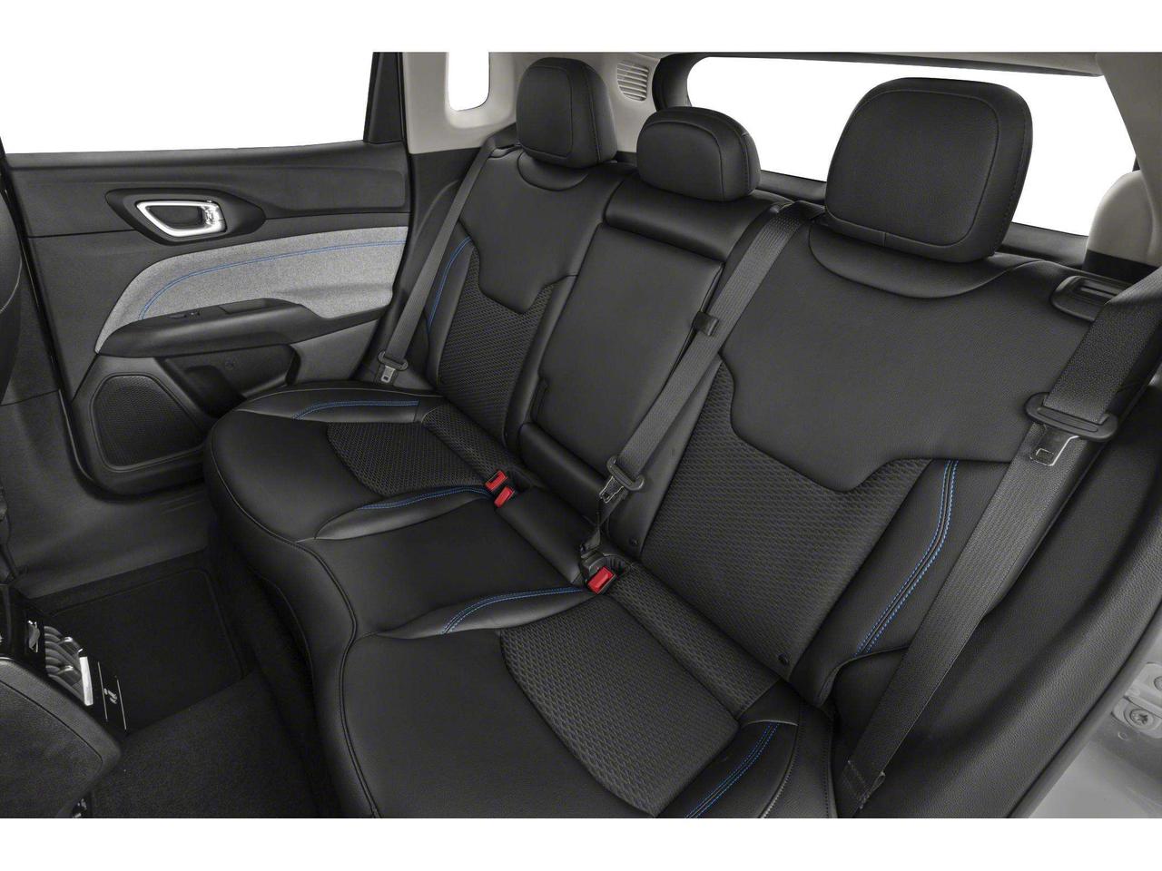 2022 Jeep Compass LIMITED Photo