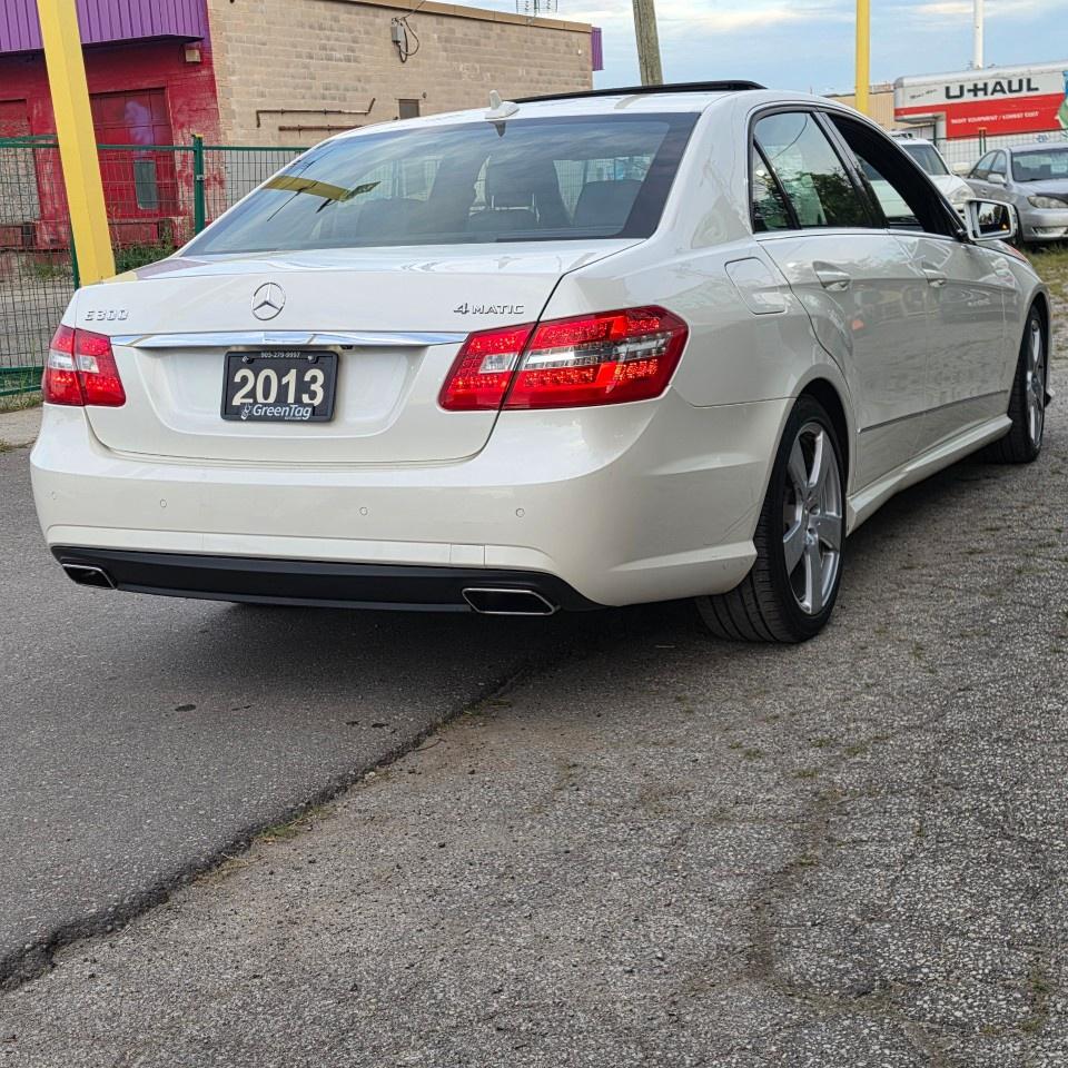 2013 Mercedes-Benz E-Class E 300 4MATIC Sedan Photo