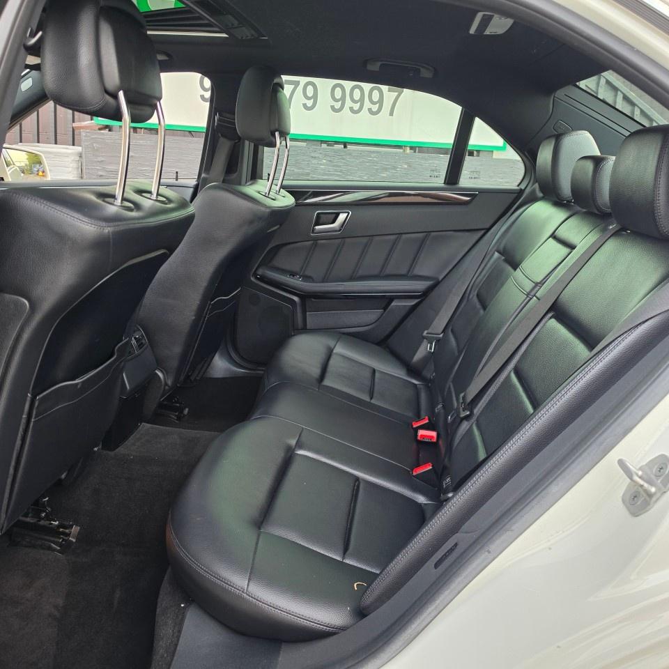 2013 Mercedes-Benz E-Class E 300 4MATIC Sedan Photo