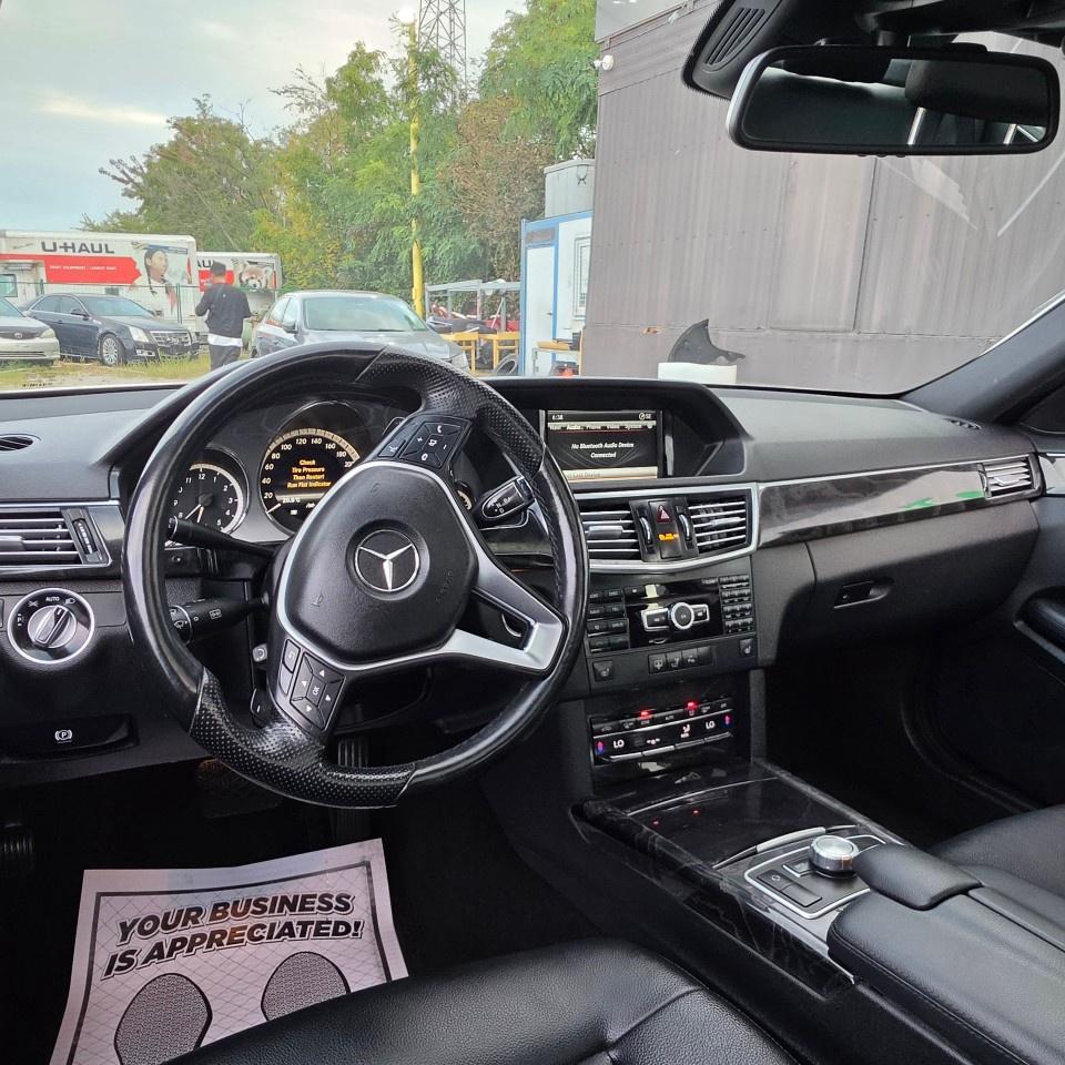 2013 Mercedes-Benz E-Class E 300 4MATIC Sedan Photo