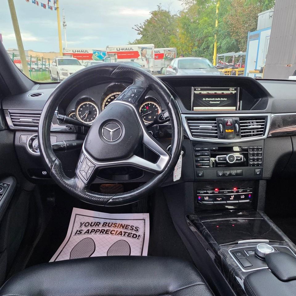 2013 Mercedes-Benz E-Class E 300 4MATIC Sedan Photo
