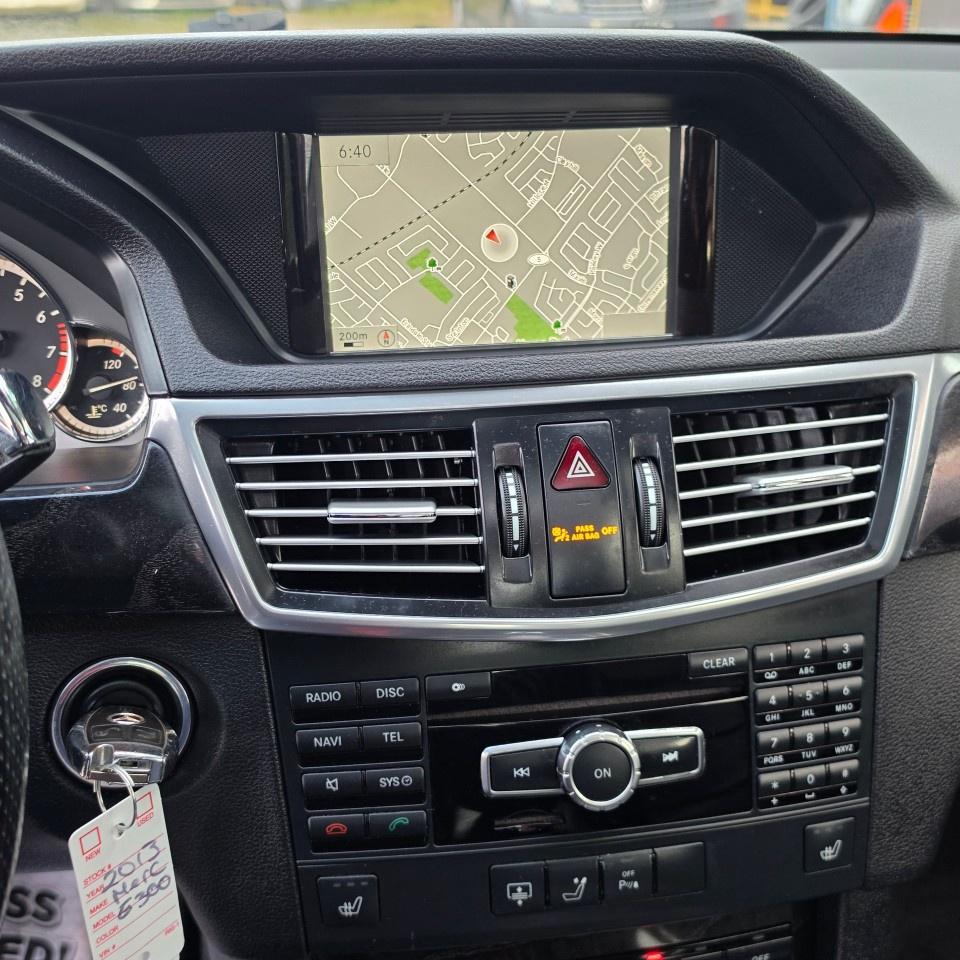 2013 Mercedes-Benz E-Class E 300 4MATIC Sedan Photo