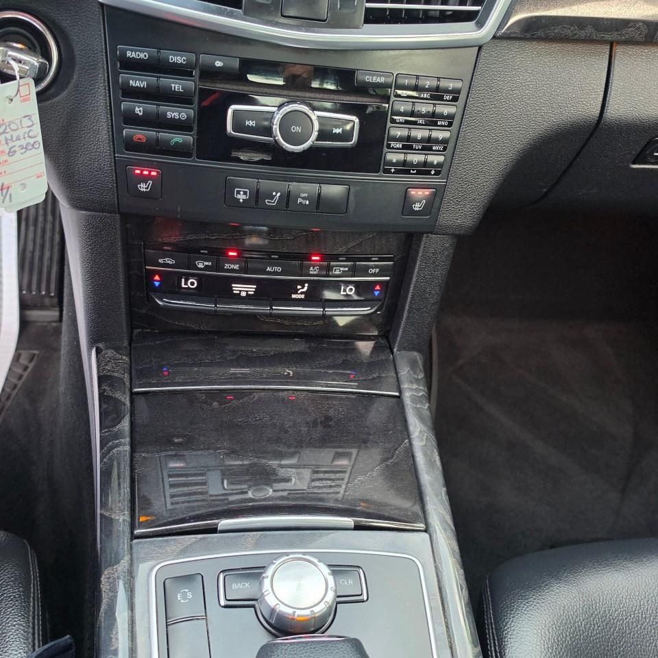 2013 Mercedes-Benz E-Class E 300 4MATIC Sedan Photo