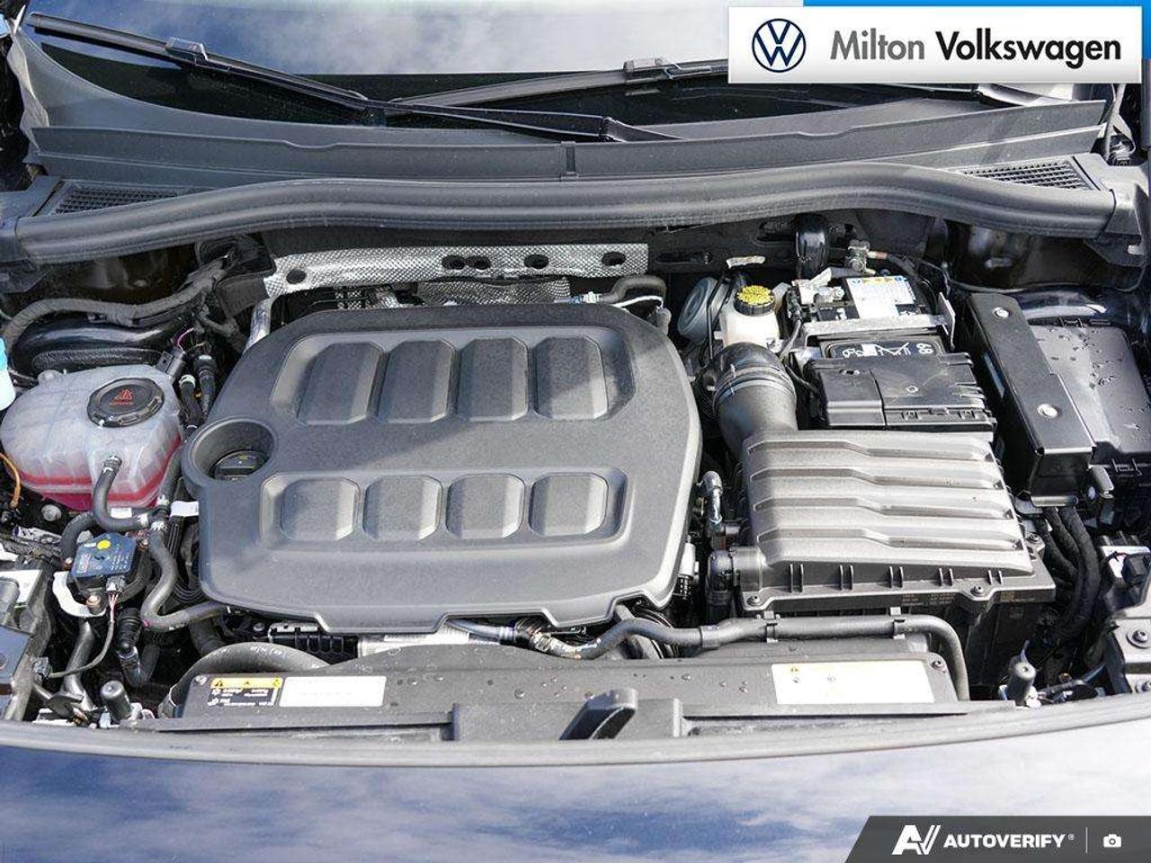 2026 Volkswagen Tiguan Comfortline R-Line Black Edition 4MOTION Photo