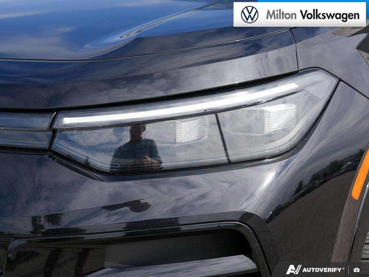 2026 Volkswagen Tiguan Comfortline R-Line Black Edition 4MOTION Photo