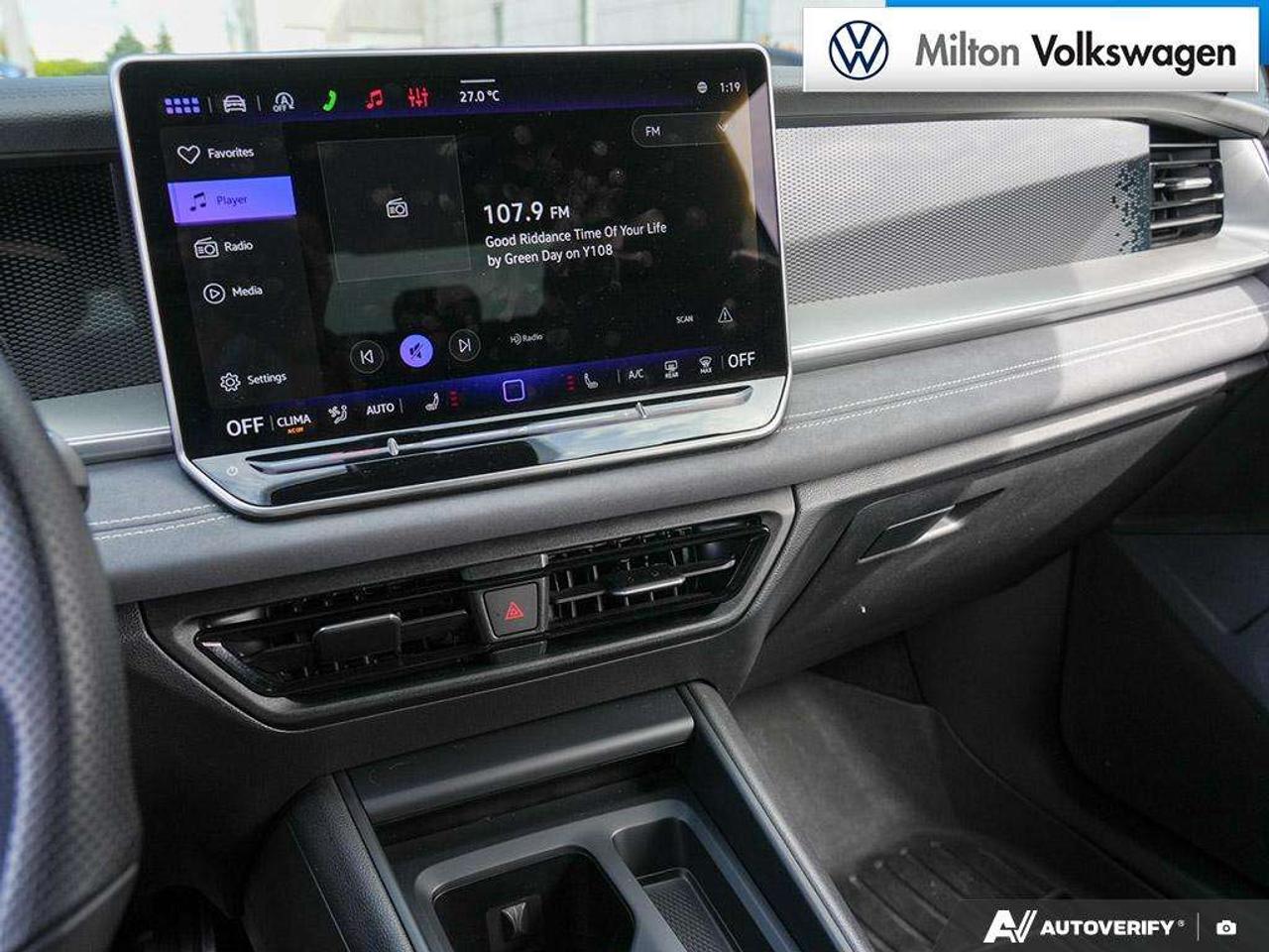 2026 Volkswagen Tiguan Comfortline R-Line Black Edition 4MOTION Photo