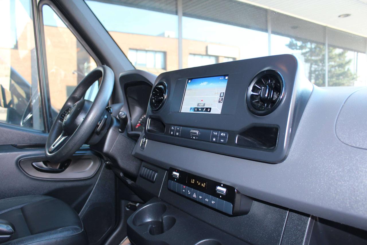 2019 Mercedes-Benz Sprinter 2500 CREW VAN" - "5 PASS" - "LEATHER" - "3.0L DIESEL Photo3