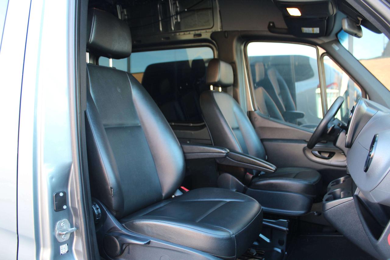 2019 Mercedes-Benz Sprinter 2500 CREW VAN" - "5 PASS" - "LEATHER" - "3.0L DIESEL Photo