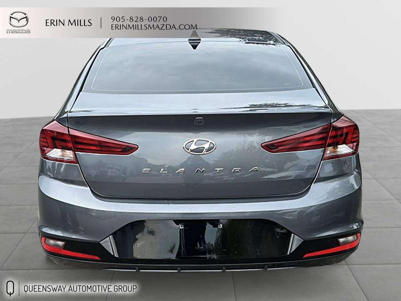 2020 Hyundai Elantra Preferred Photo