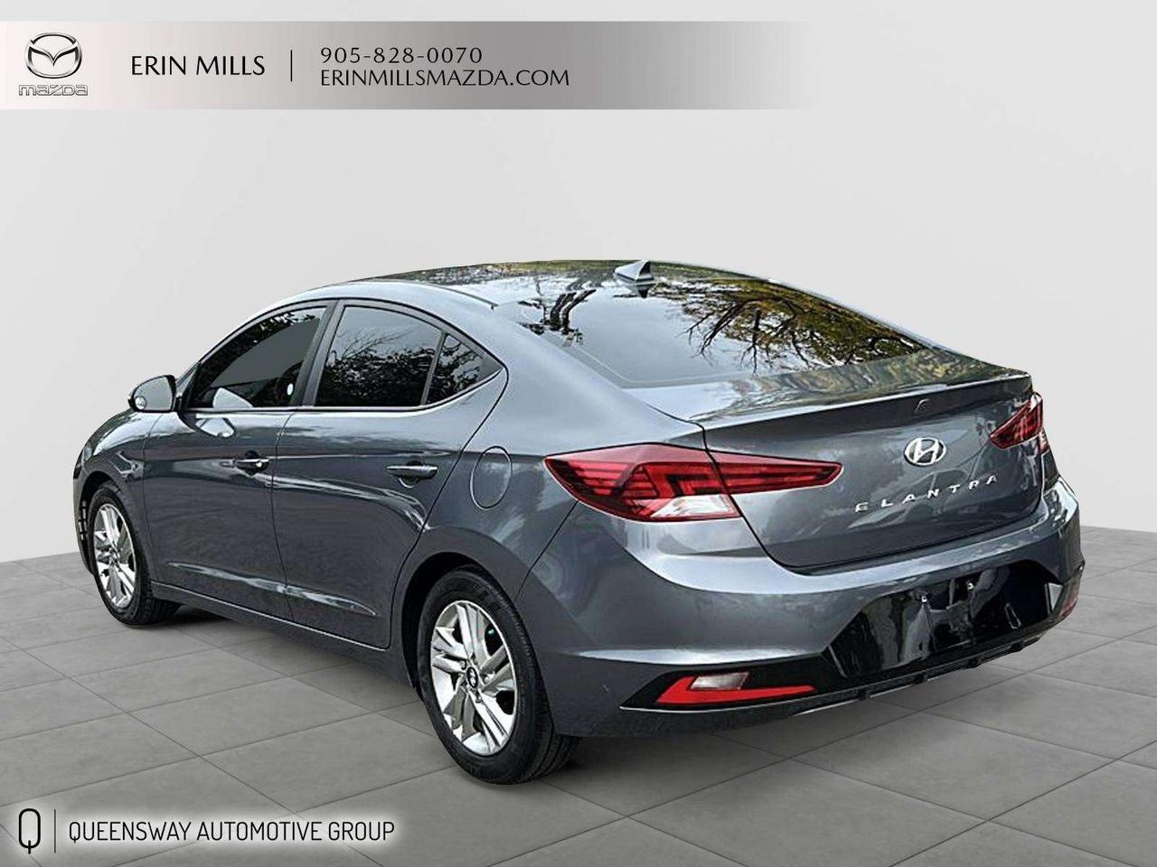 2020 Hyundai Elantra Preferred Photo3