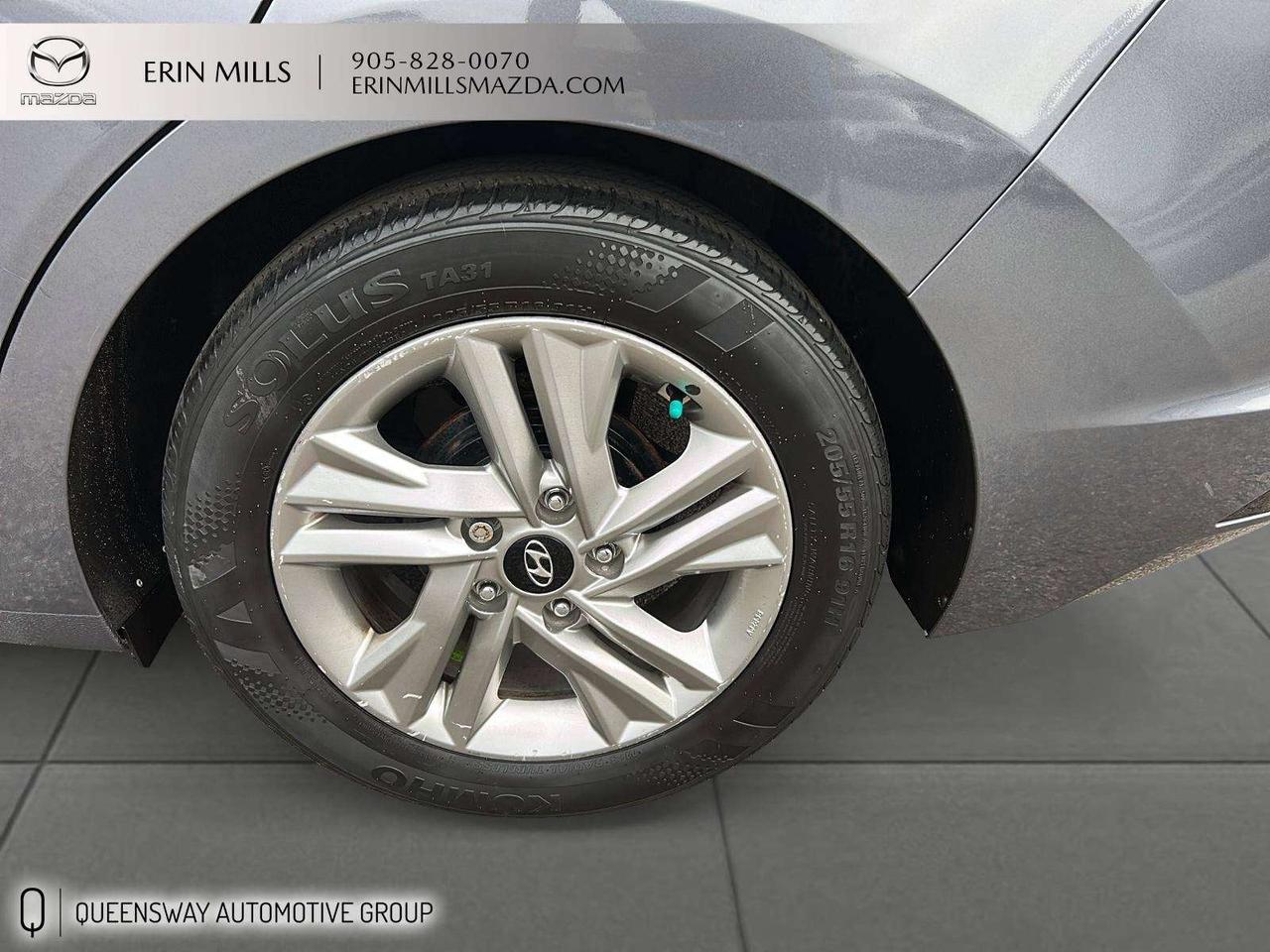 2020 Hyundai Elantra Preferred Photo