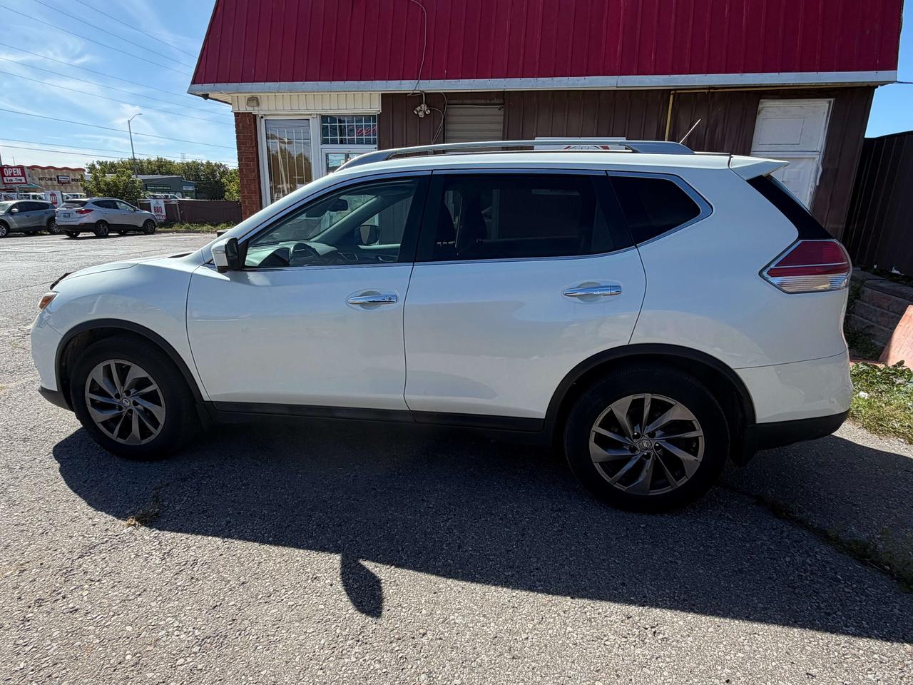 2015 Nissan Rogue SL Photo