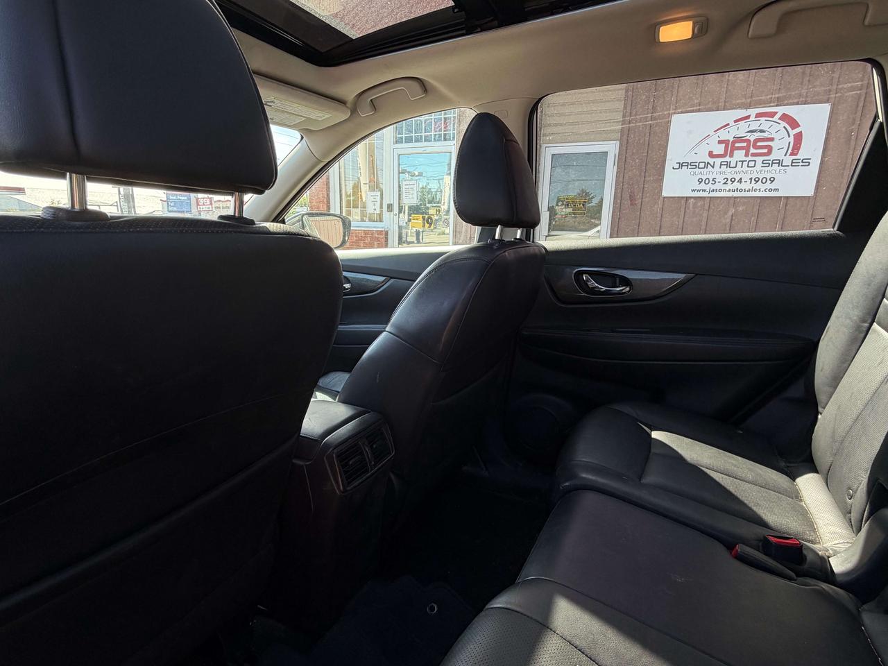 2015 Nissan Rogue SL Photo