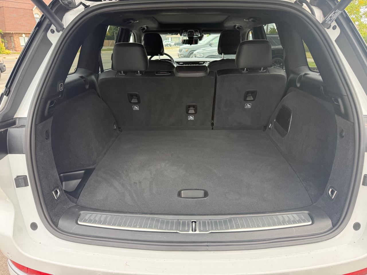 2024 Jeep Grand Cherokee Summit 4dr 4x4 Photo