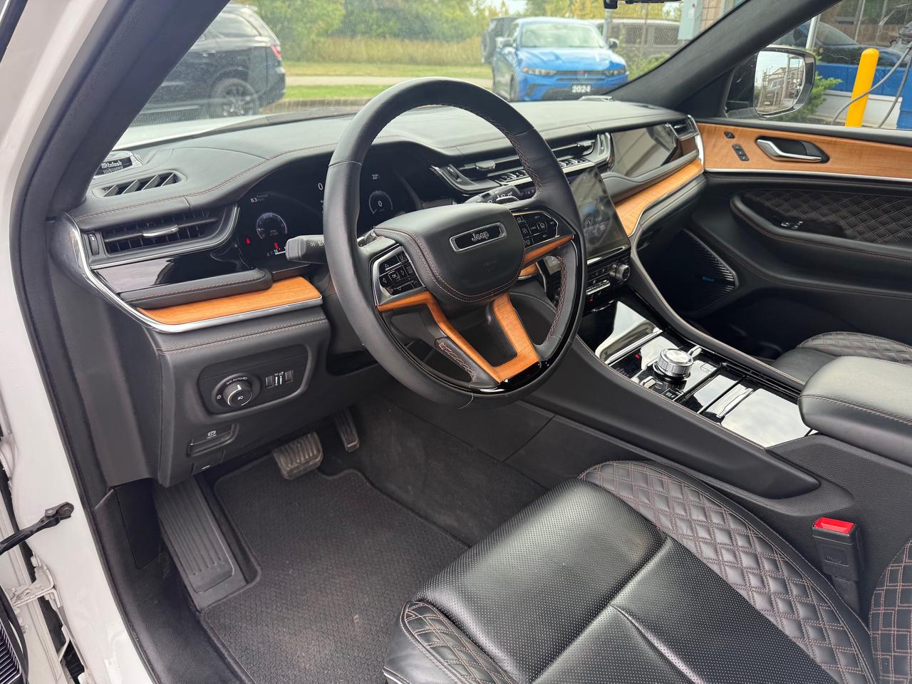 2024 Jeep Grand Cherokee Summit 4dr 4x4 Photo