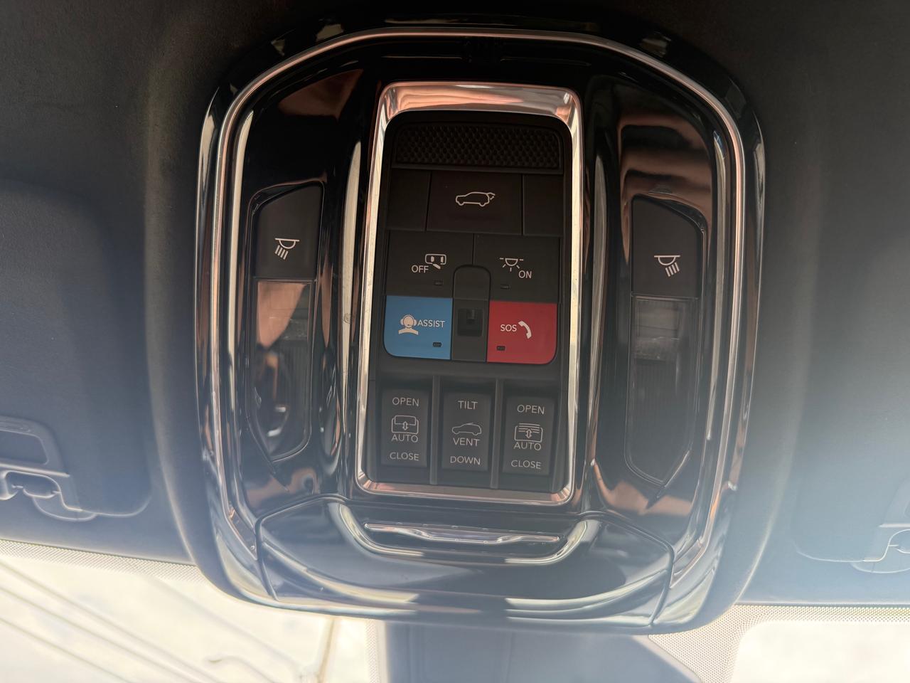 2024 Jeep Grand Cherokee Summit 4dr 4x4 Photo