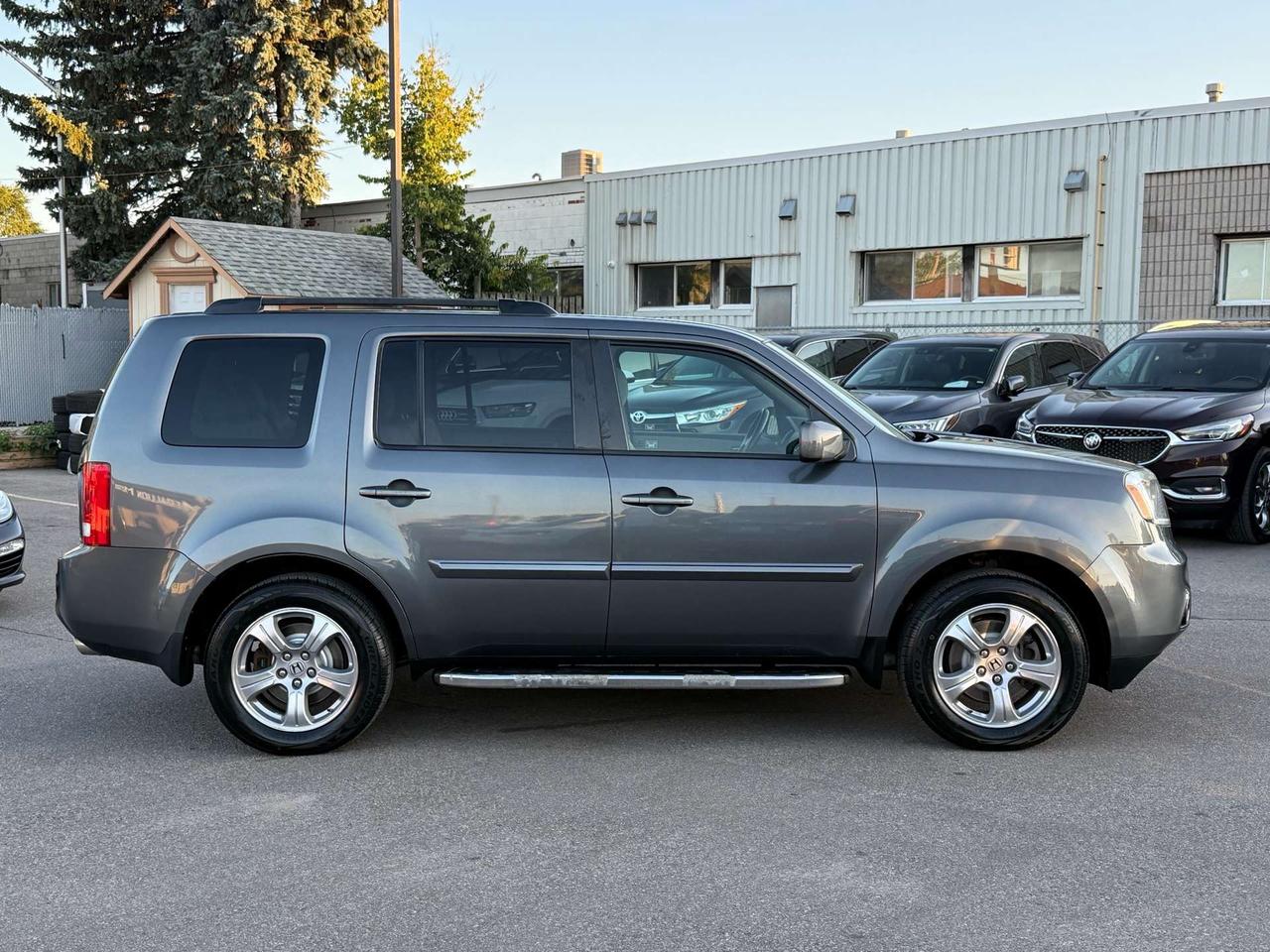 2012 Honda Pilot 4WD EX-L  ACCIDENT FREE 1-OWNER CERTIFIED Photo3