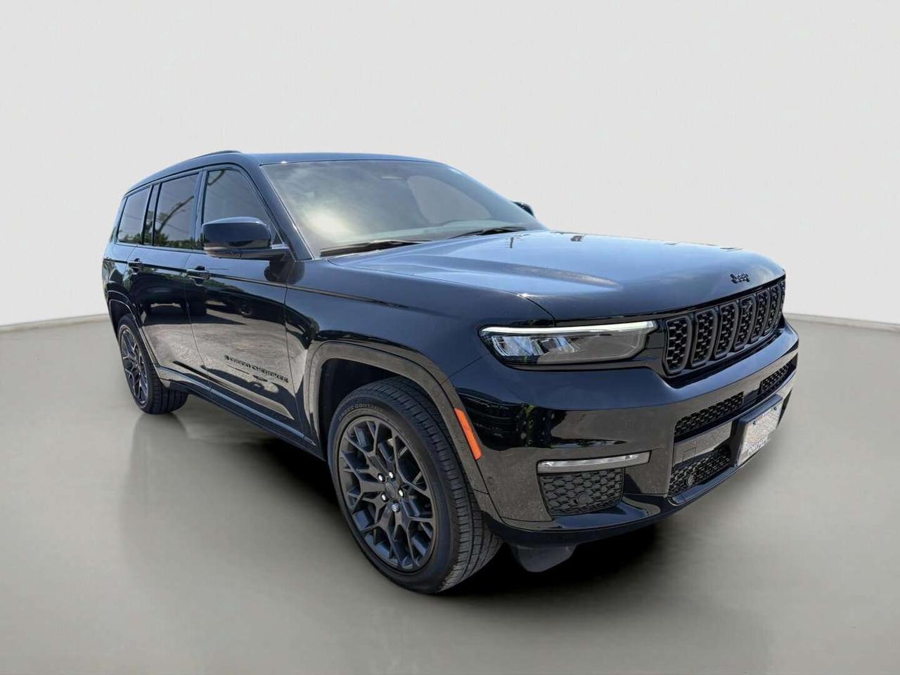 2025 Jeep Grand Cherokee Summit Reserve 4x4 Photo