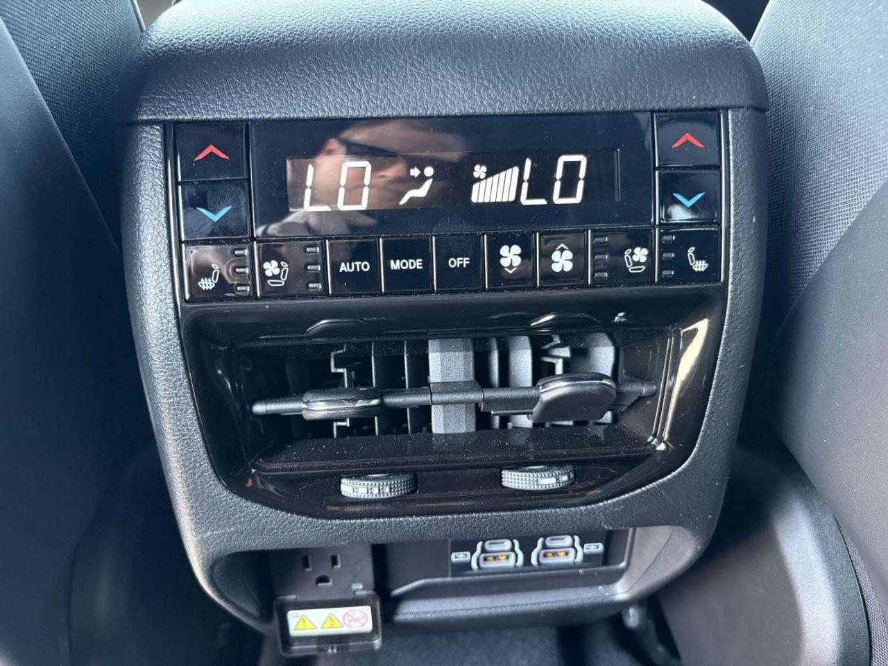 2025 Jeep Grand Cherokee Summit Reserve 4x4 Photo