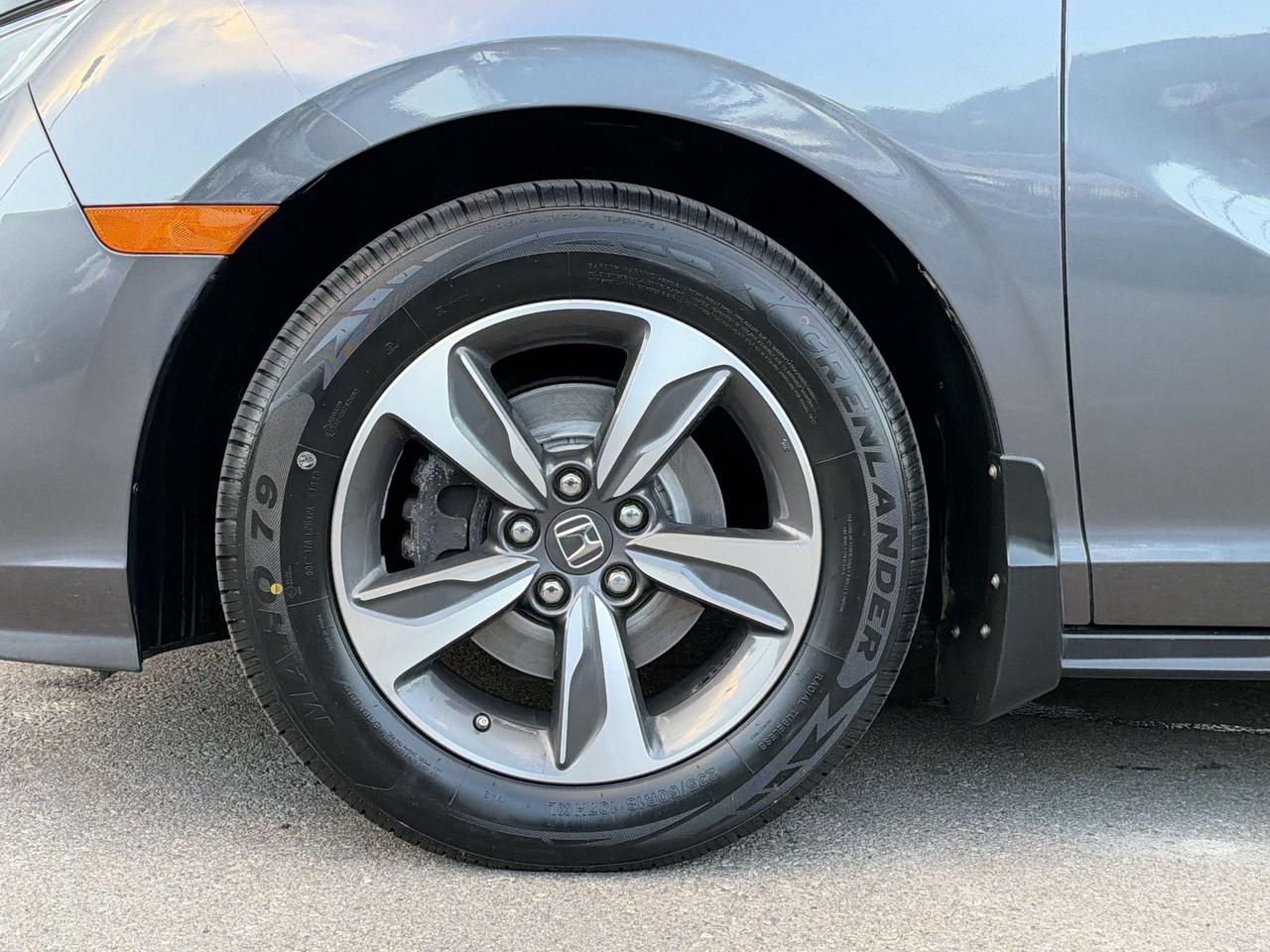 2020 Honda Odyssey EX Auto  ACCIDENT FREE 1-OWNER NEW TIRES&BRAKES MINT Photo