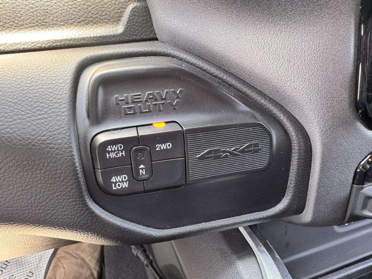 2020 RAM 3500 Big Horn 4x4 Crew Cab 6'4 Box Photo
