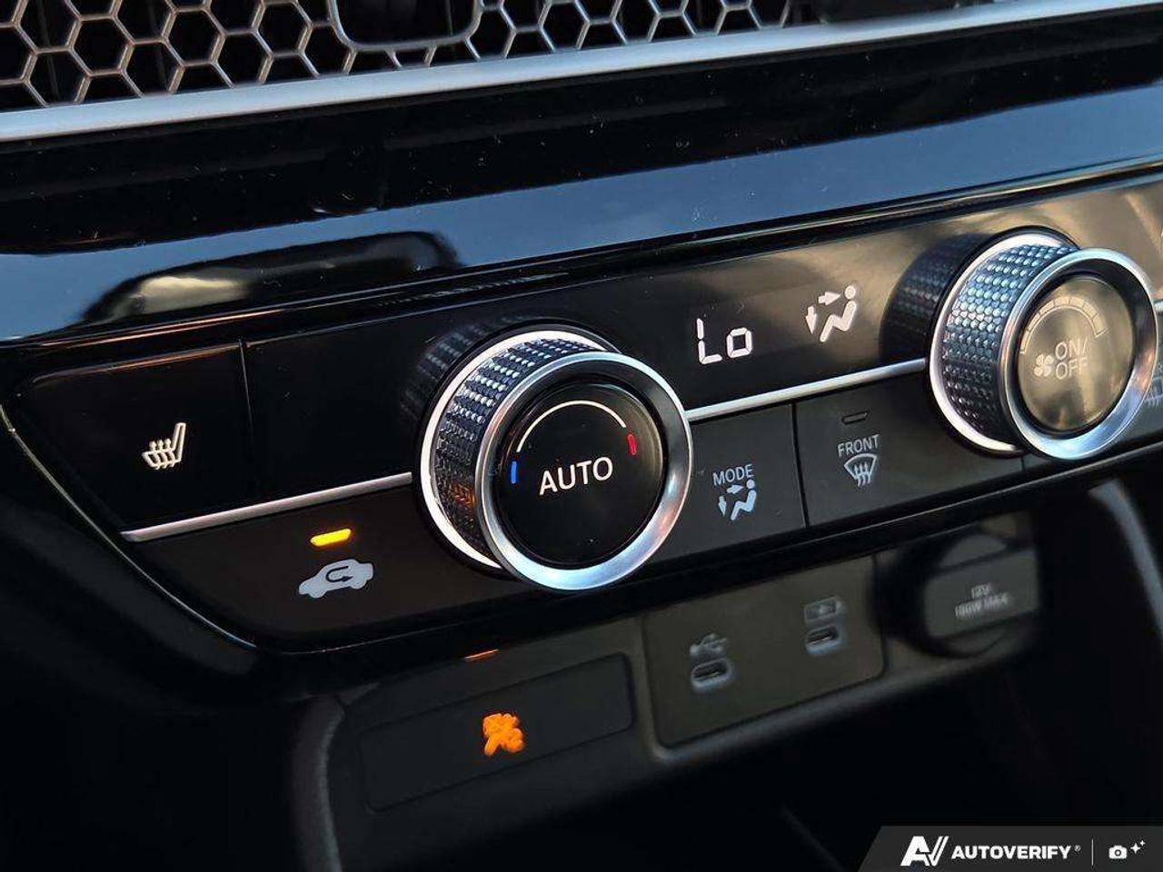 2025 Honda Civic Sport Touring   HYBRID   BOSE   LTHER   SUNROOF Photo
