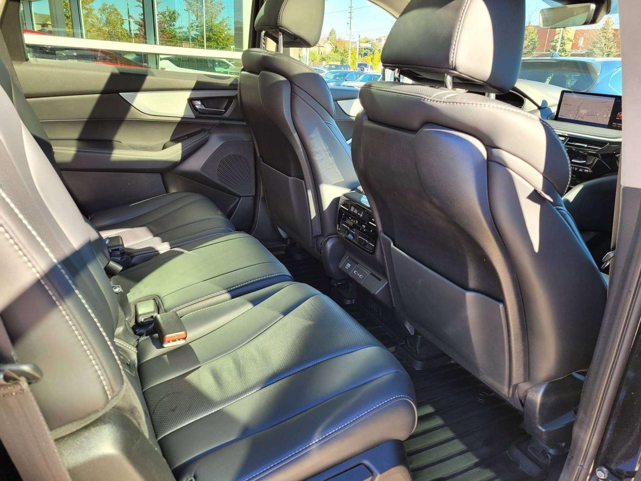 2024 Acura MDX TECH (7 YEAR 160K FACTORY WARRANTY INCLUDED) Photo