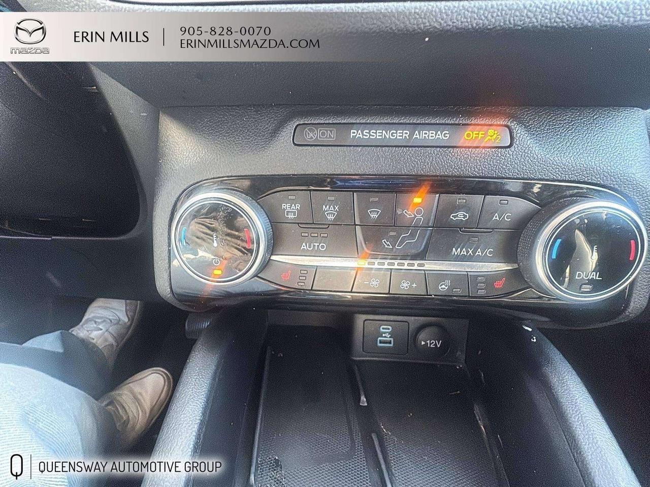 2022 Ford Escape SEL ONE OWNER // LOW KMS Photo