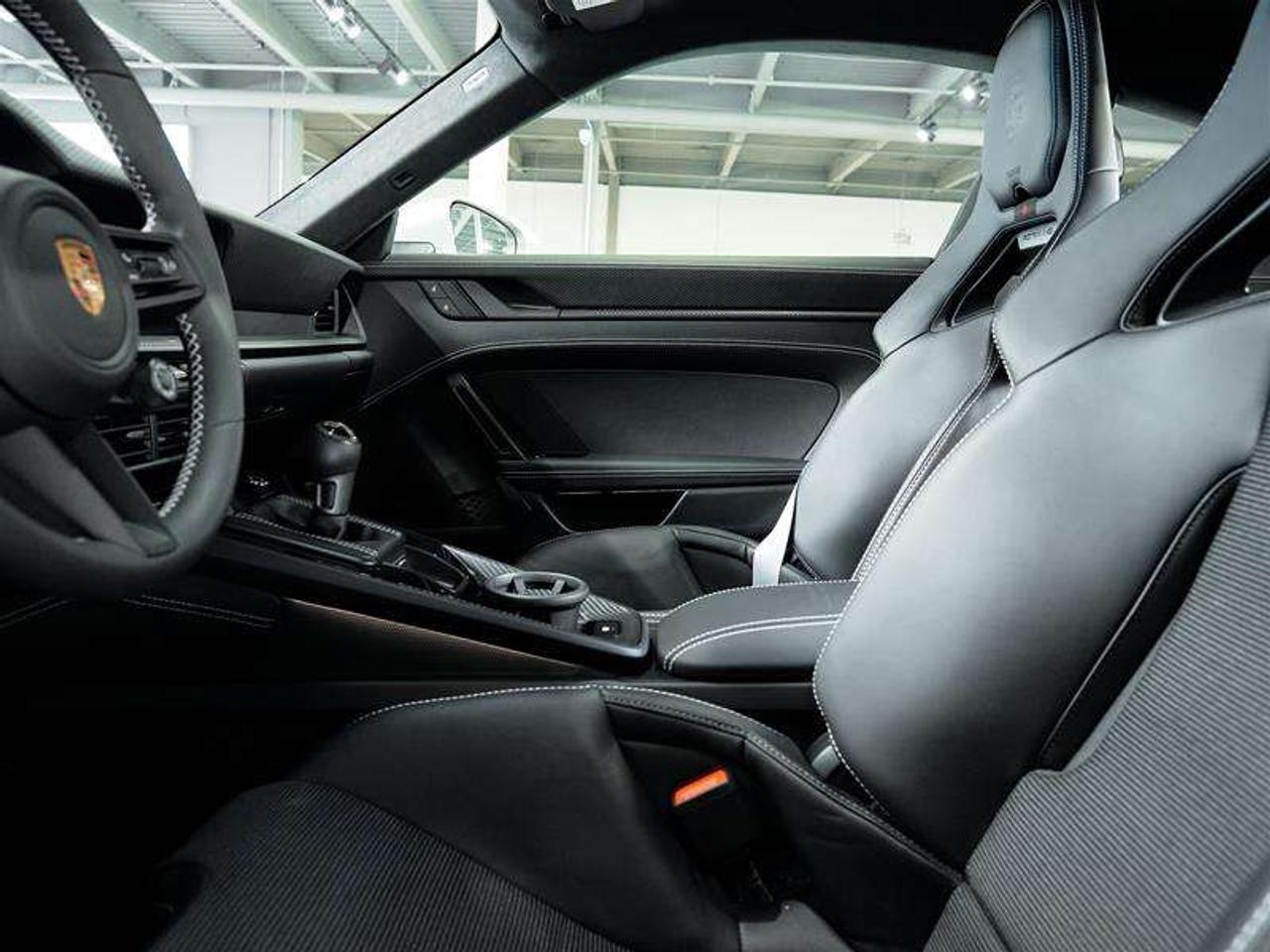 2025 Porsche 911 GT3 Coupe with Touring Package Photo