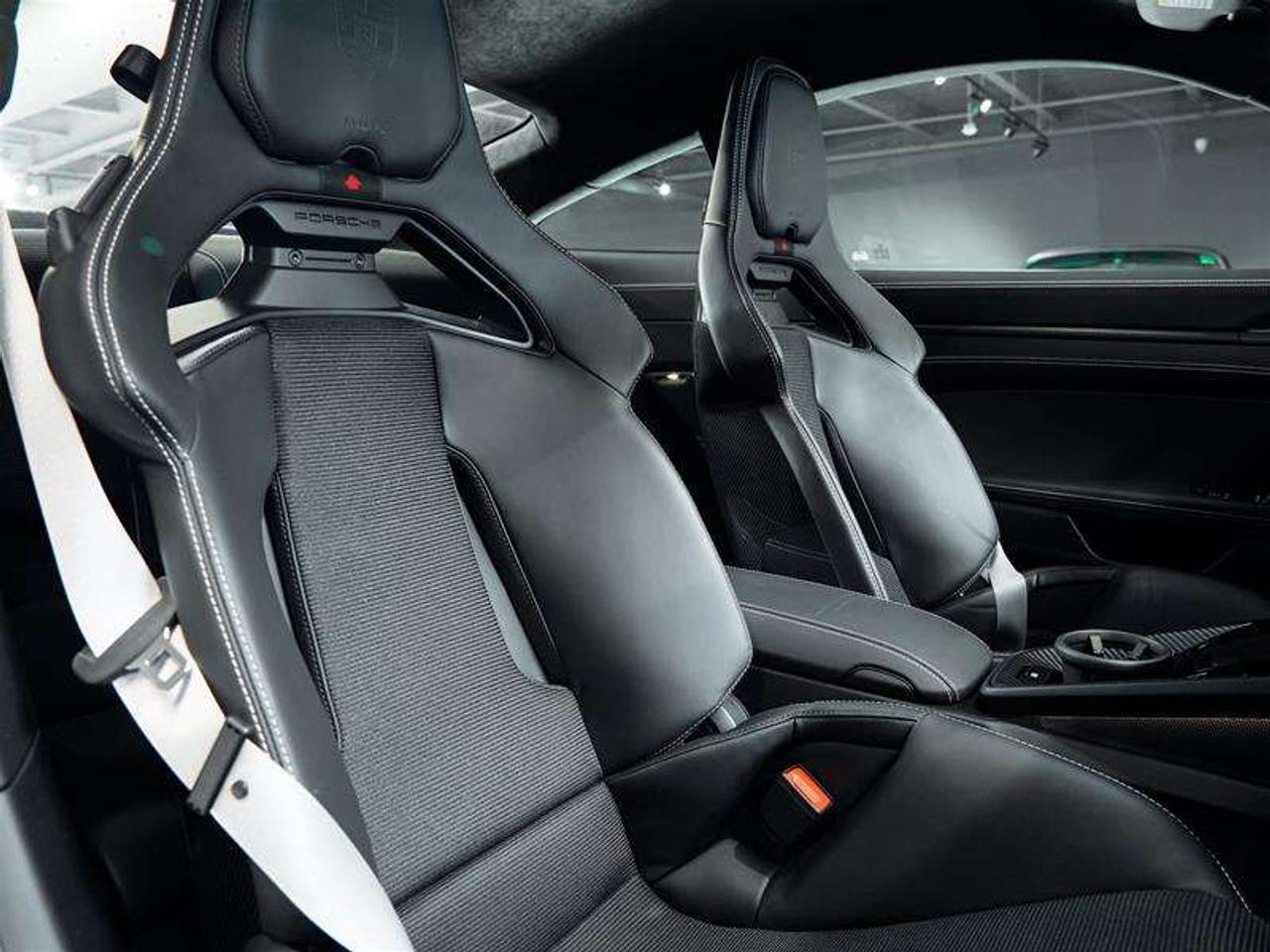 2025 Porsche 911 GT3 Coupe with Touring Package Photo