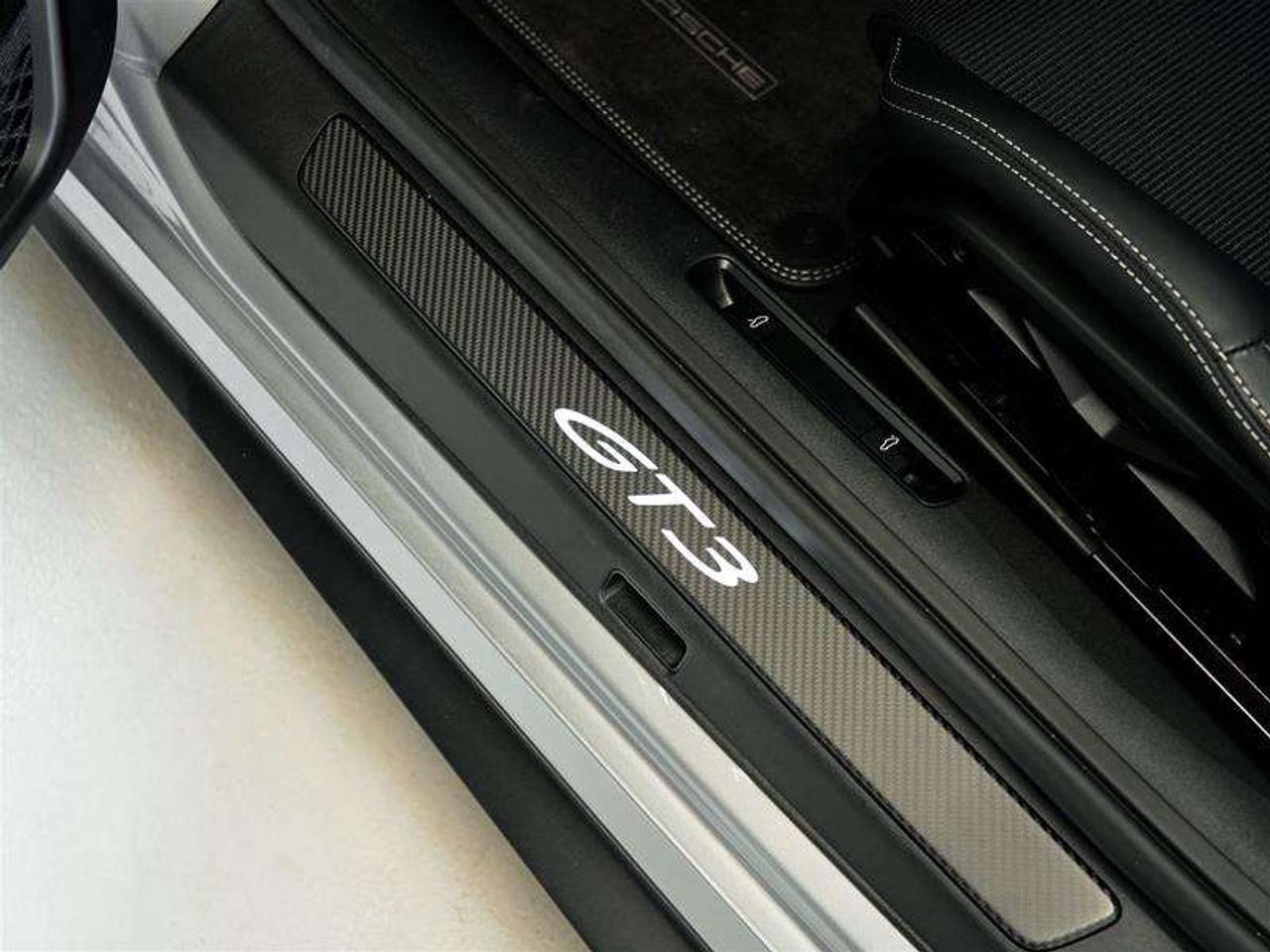 2025 Porsche 911 GT3 Coupe with Touring Package Photo