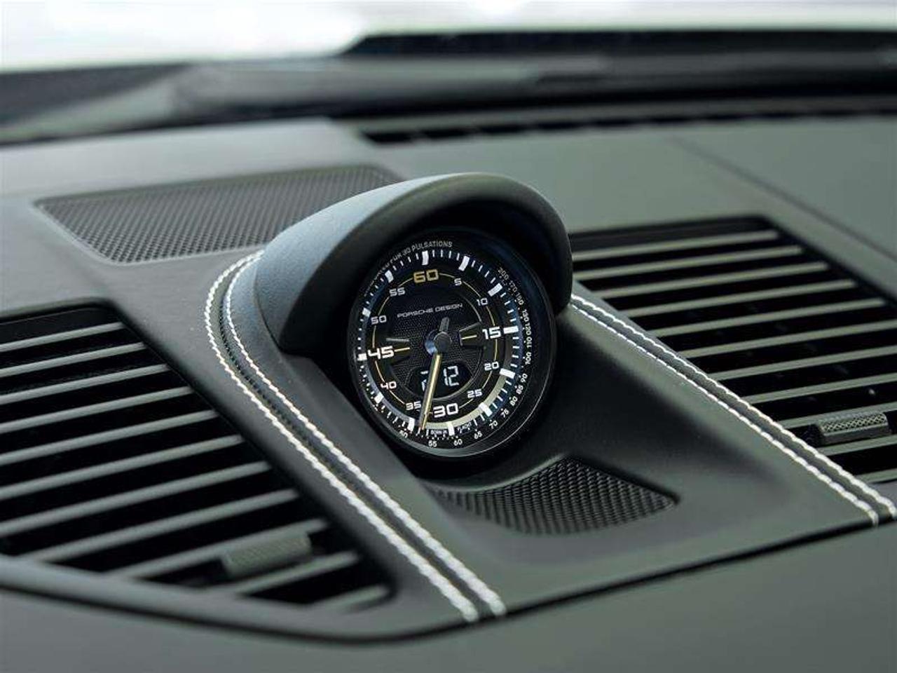 2025 Porsche 911 GT3 Coupe with Touring Package Photo