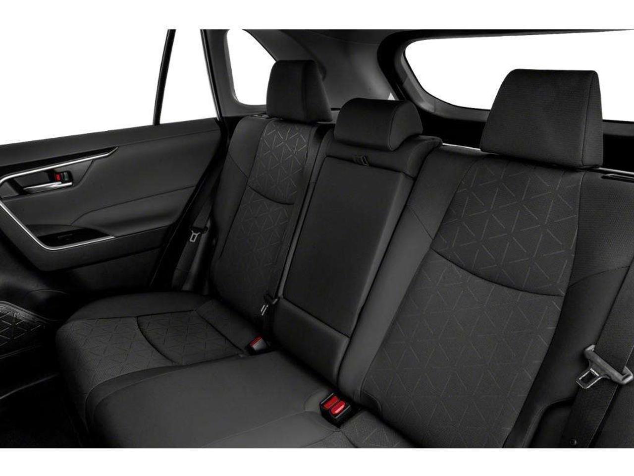 2020 Toyota RAV4 XLE Photo