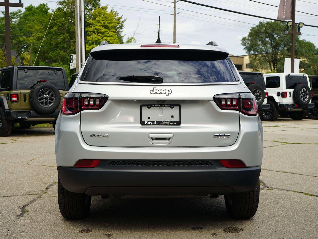 2025 Jeep Compass NORTH, 4X4 Photo