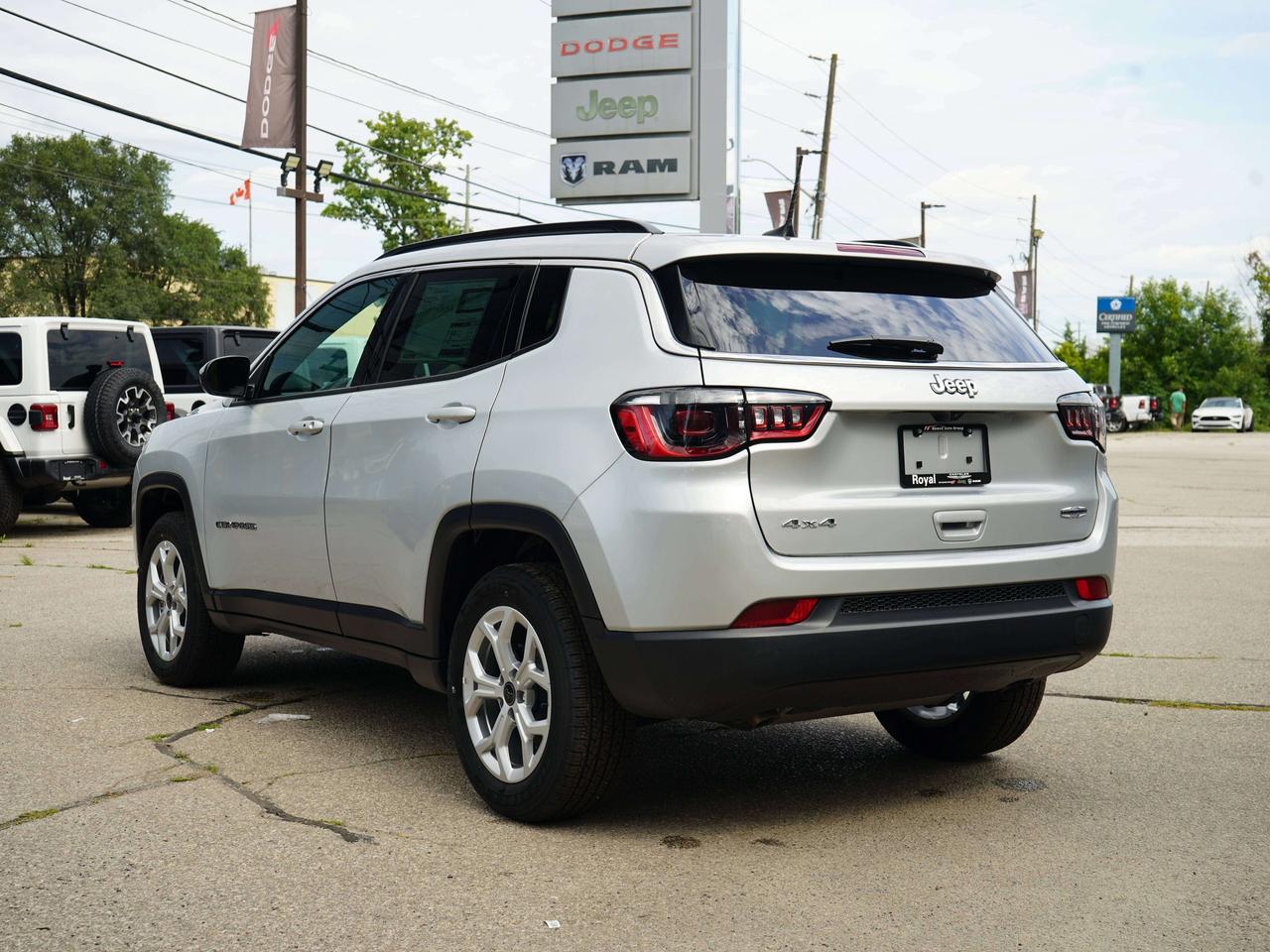2025 Jeep Compass NORTH, 4X4 Photo