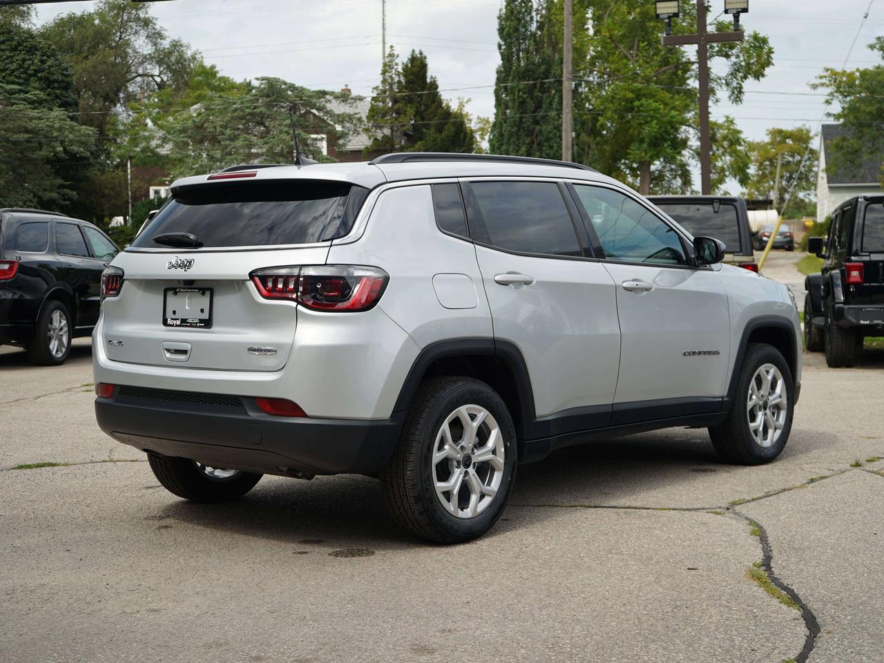 2025 Jeep Compass NORTH, 4X4 Photo