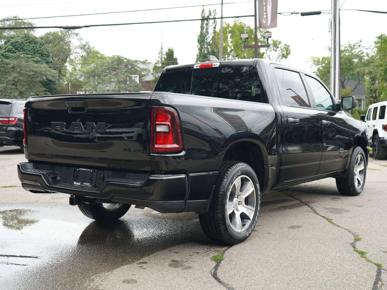 2025 RAM 1500 TRADESMAN Photo