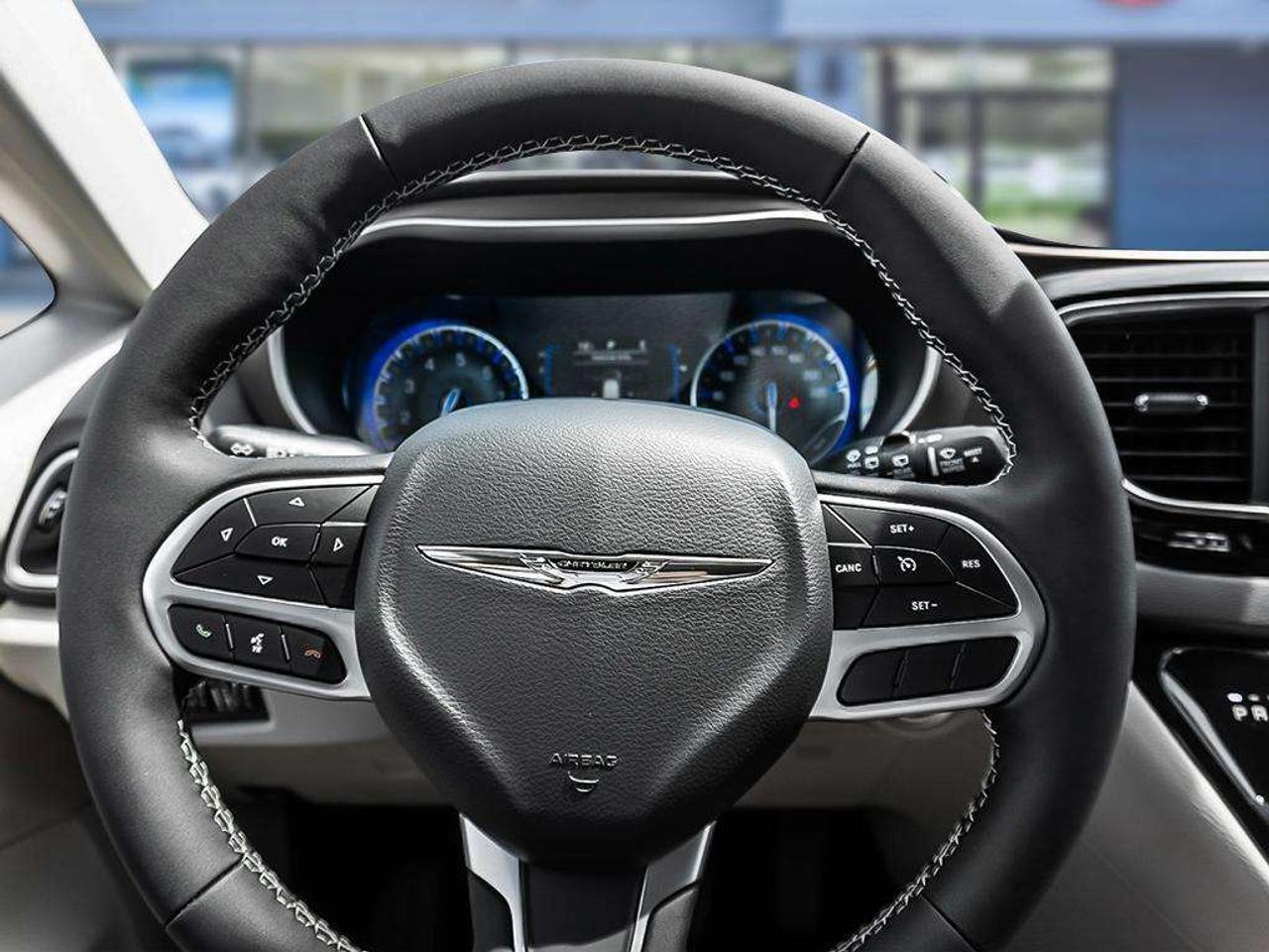 2024 Chrysler Grand Caravan SXT Photo