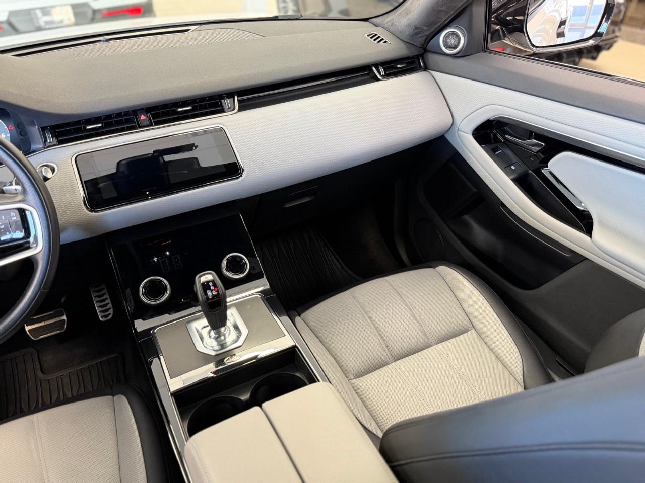 2023 Land Rover Range Rover Evoque P300 HST *Ltd Avail* Photo