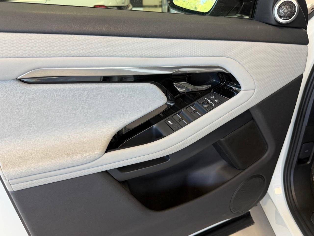 2023 Land Rover Range Rover Evoque P300 HST *Ltd Avail* Photo