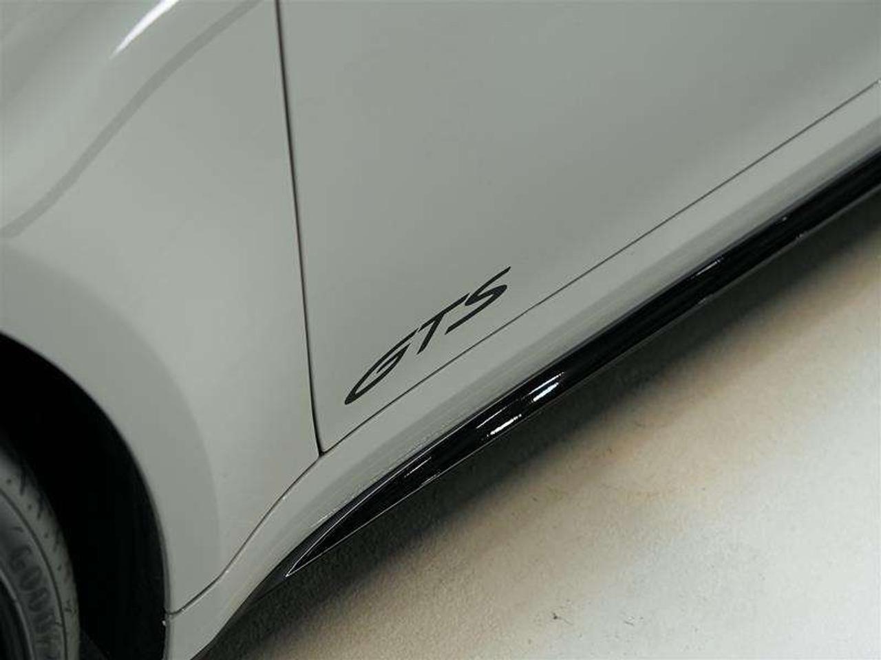 2023 Porsche 911 Carrera 4 GTS Coupe Photo