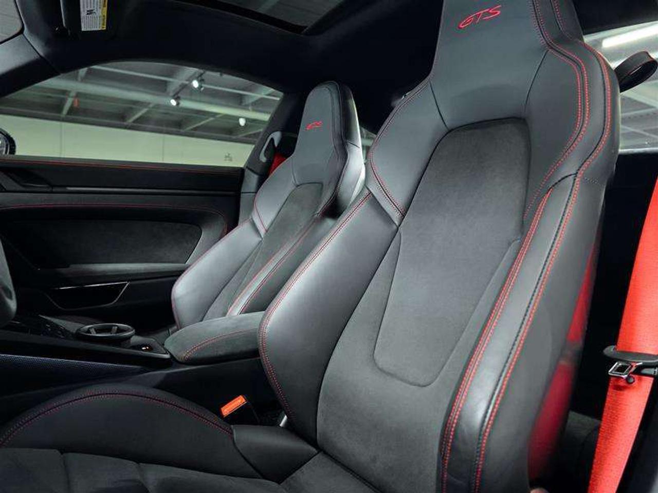 2023 Porsche 911 Carrera 4 GTS Coupe Photo