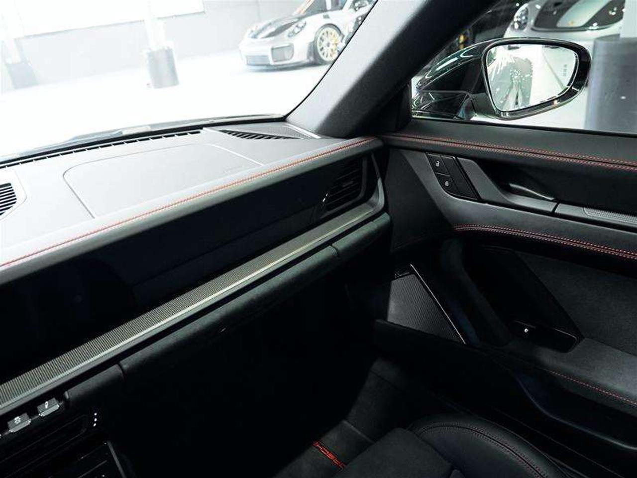 2023 Porsche 911 Carrera 4 GTS Coupe Photo