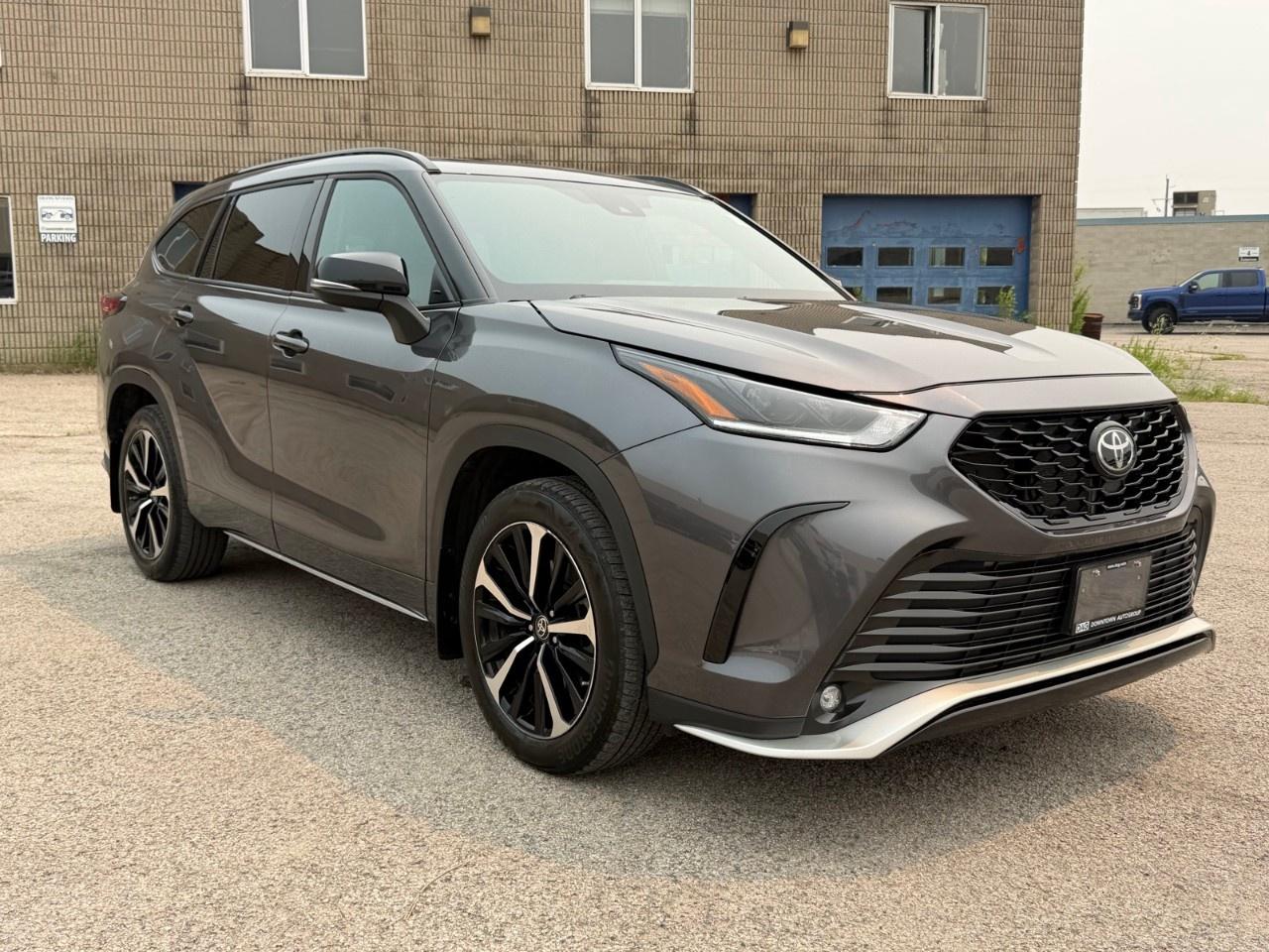 2022 Toyota Highlander XSE AWD Photo