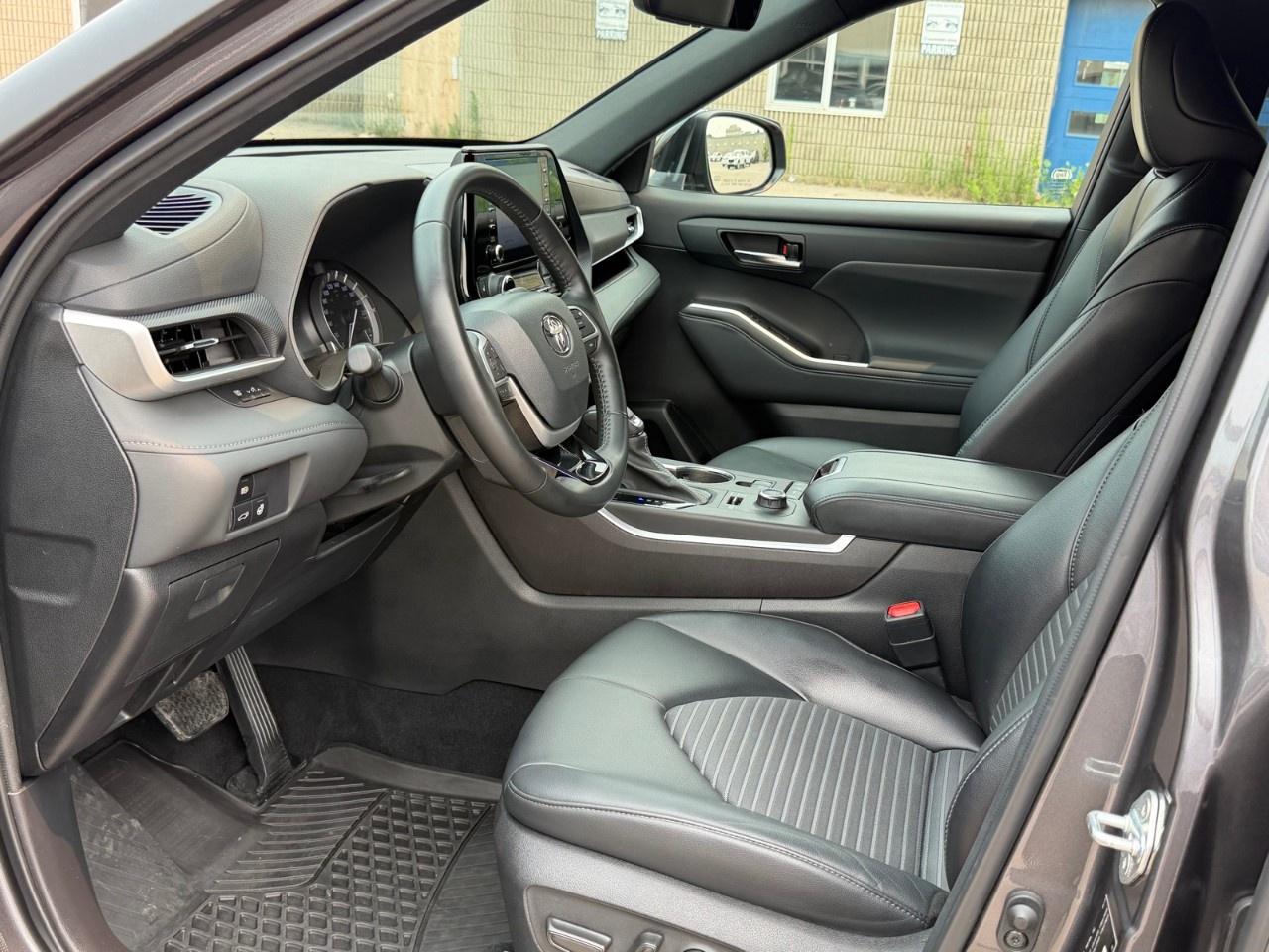2022 Toyota Highlander XSE AWD Photo