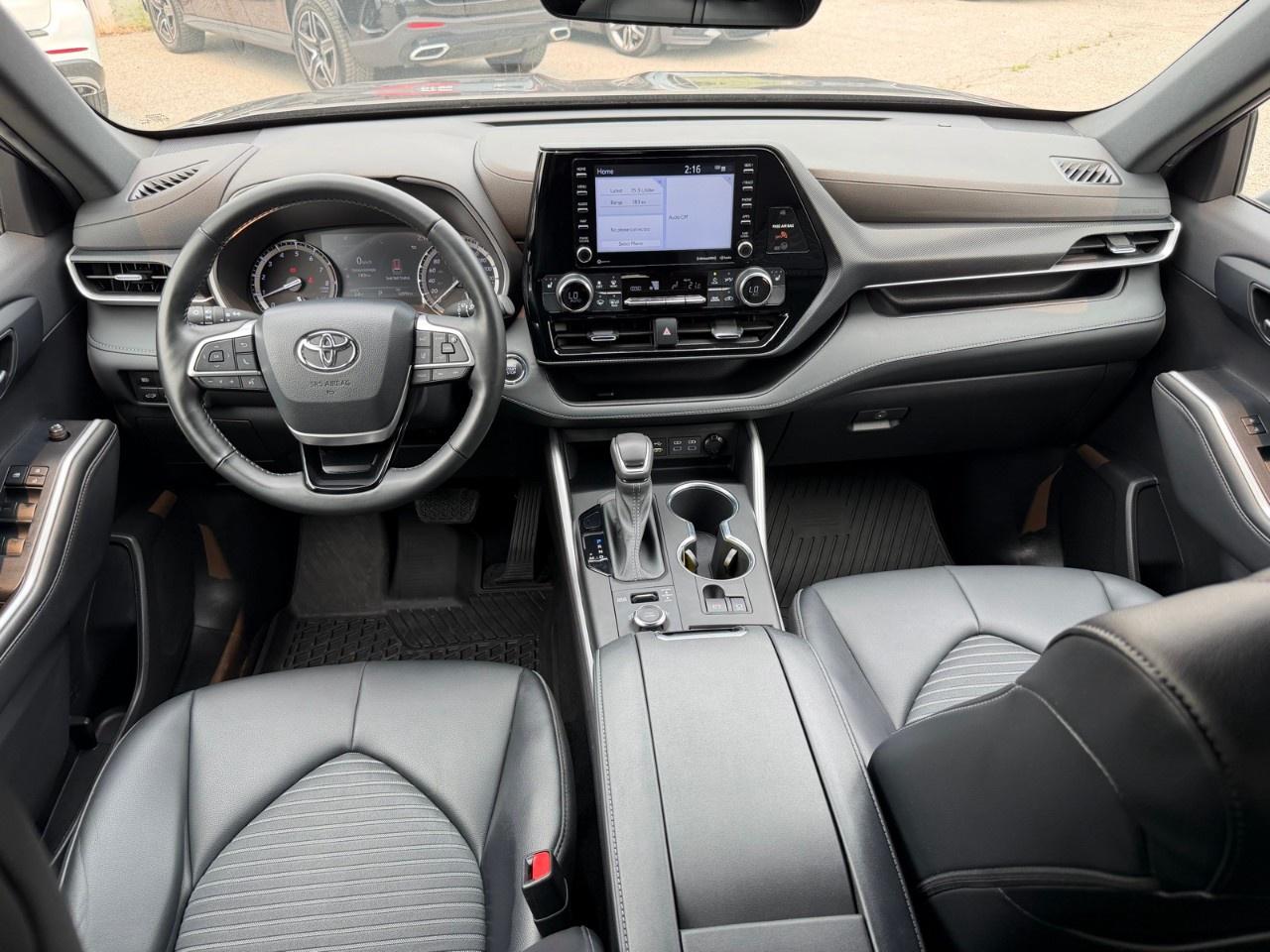 2022 Toyota Highlander XSE AWD Photo