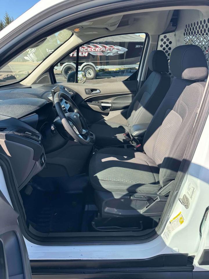 2022 Ford Transit Connect XLT - Low KM - Certified Photo