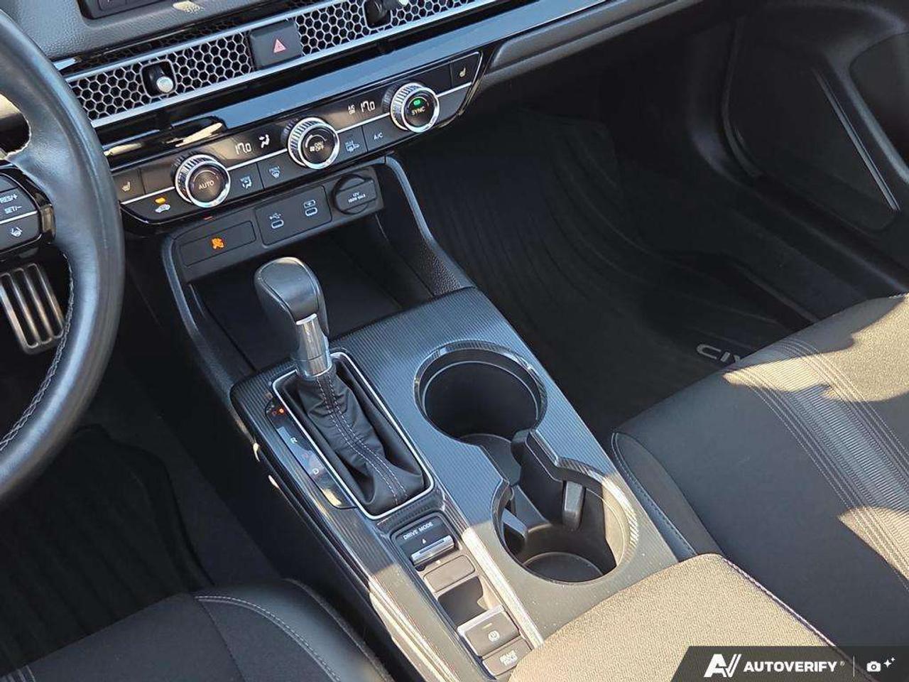 2025 Honda Civic Sport   HYBRID   NO CLAIMS   ONE OWNER Photo
